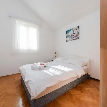 Antonella * Privlaka (Zadar)